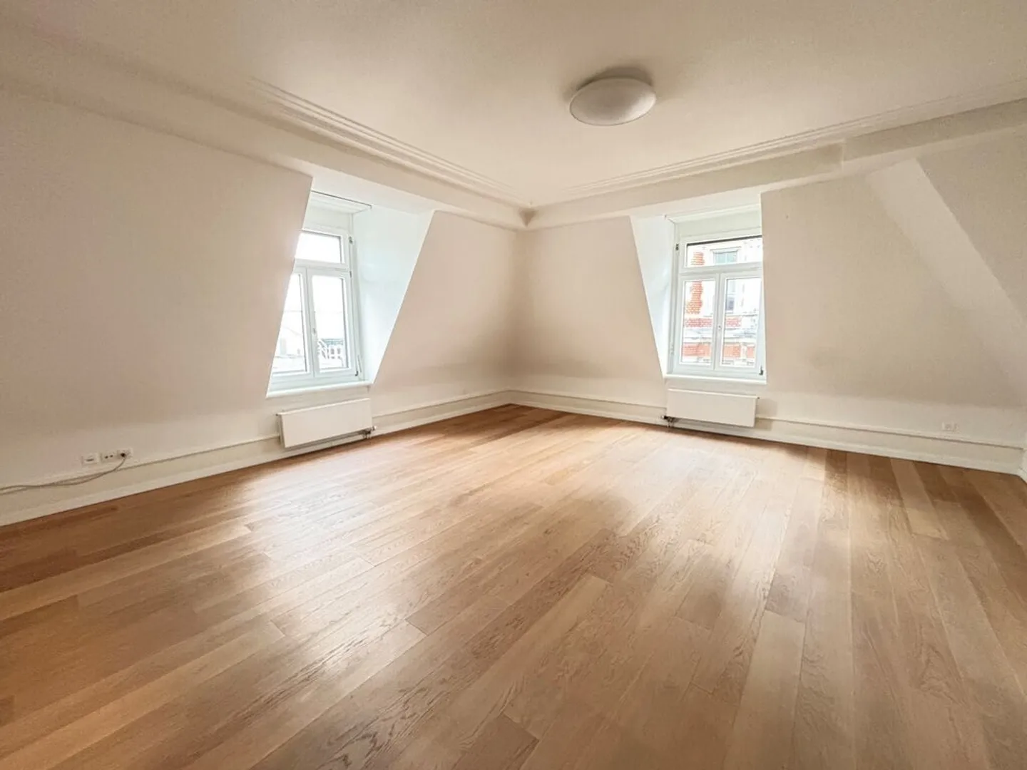 Apartment/Office in Historic Property - Photo 4 of 12