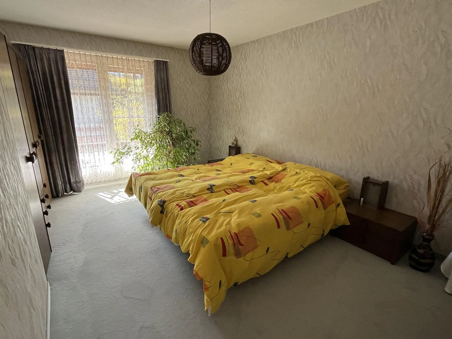 Maison jumelée spacieuse de 6,5 pièces dans un emplacement calme et privilégié - Photo 9 sur 14