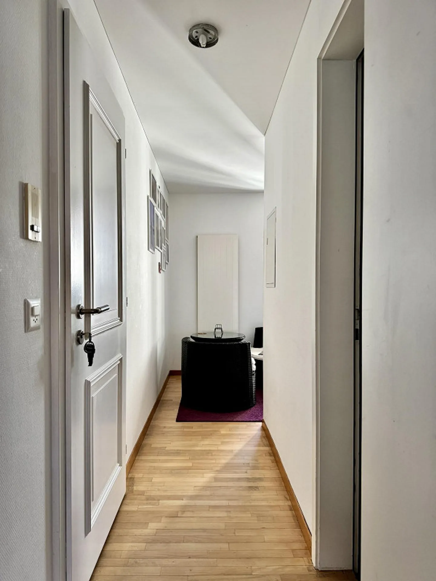 Charmante appartement 1.5 pièces avec balcon dans la vieille ville de Saint-Gall - Photo 8 sur 18