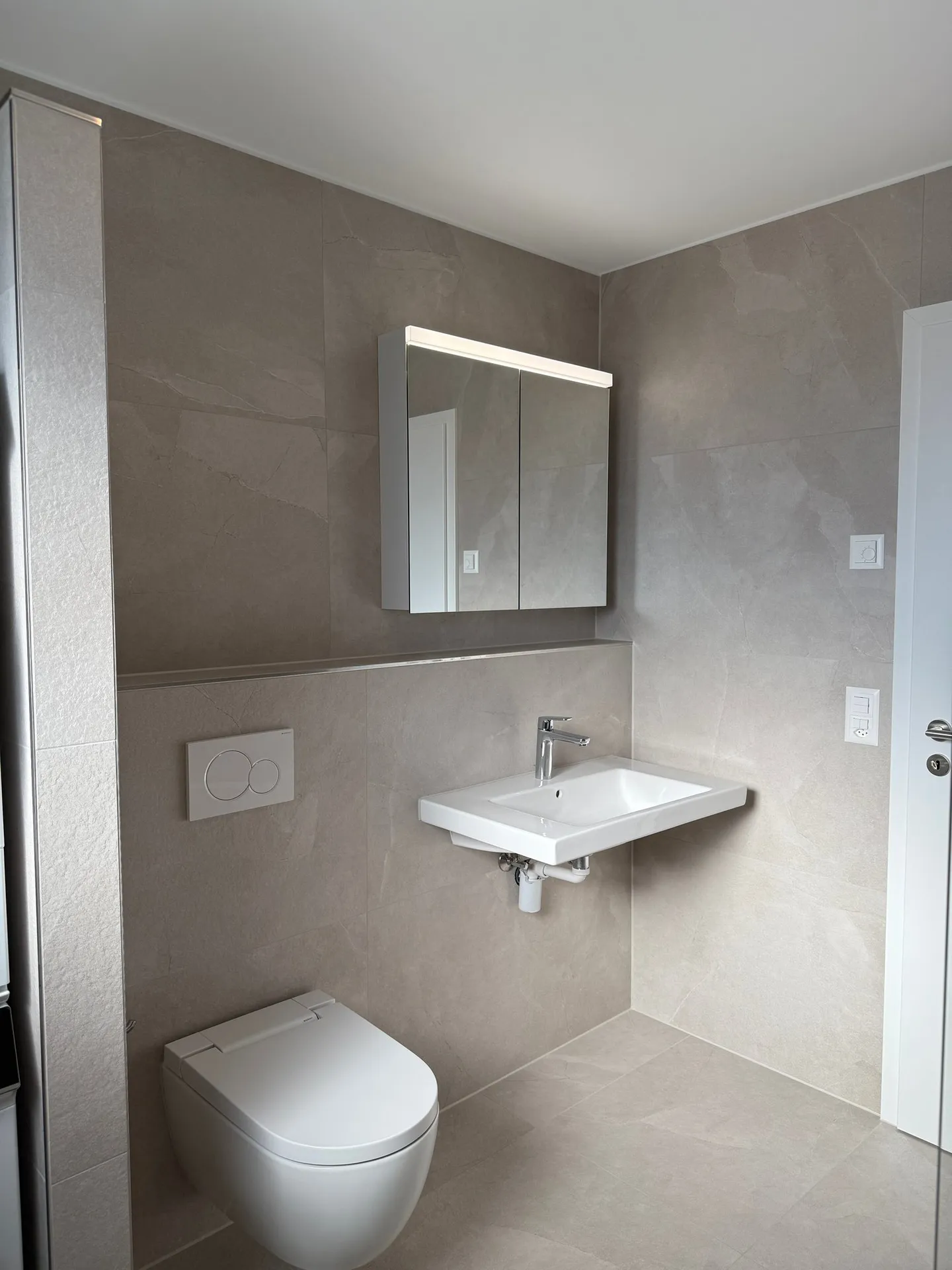 Moderne 3-Zimmer-Wohnung in Wohlen - Foto 4 von 6