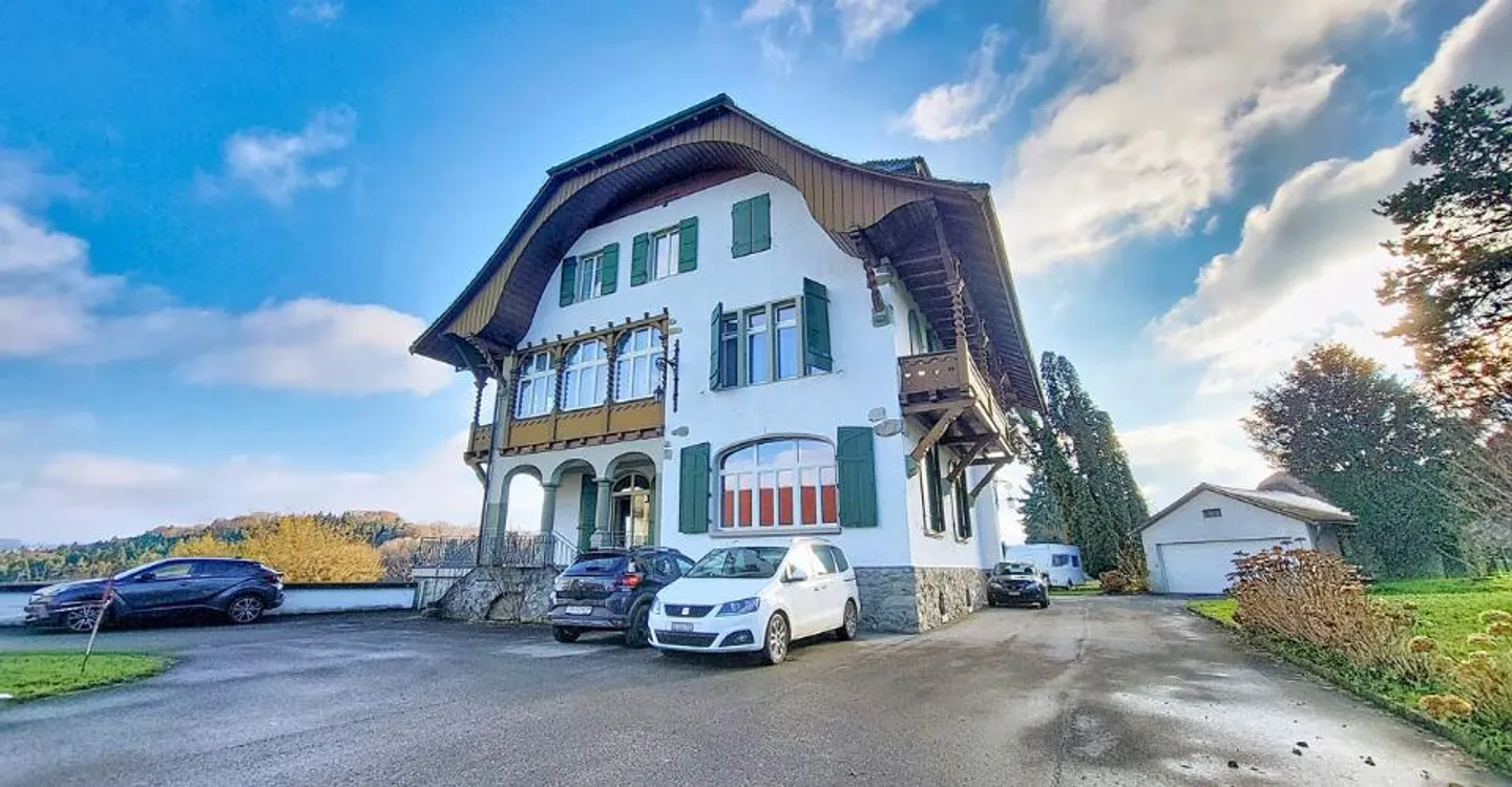 Institutional Use Property in St-Ours - Photo 2 of 12