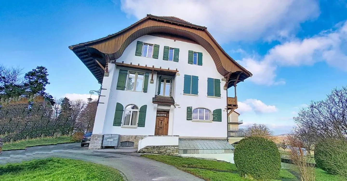 Institutional Use Property in St-Ours - Photo 3 of 12