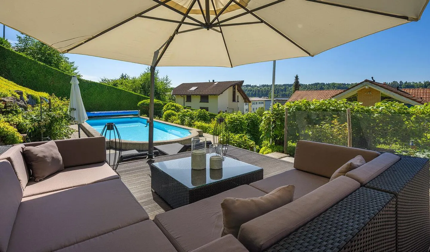 Single-family house: Apartment, heated pool, 1,155 m² plot - Photo 6 of 7