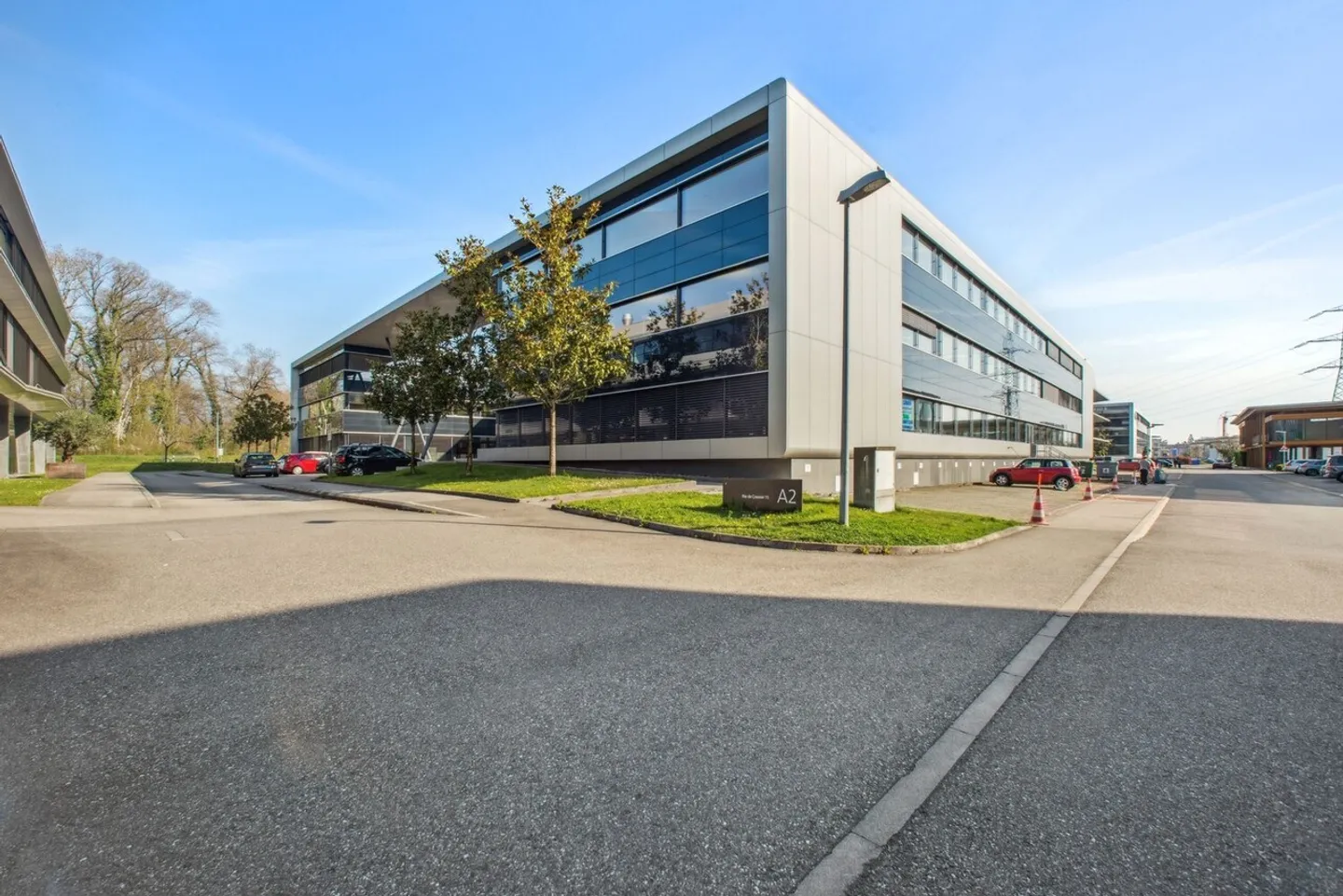 142 m² Büro zu vermieten in Terre Bonne - Foto 1 von 7