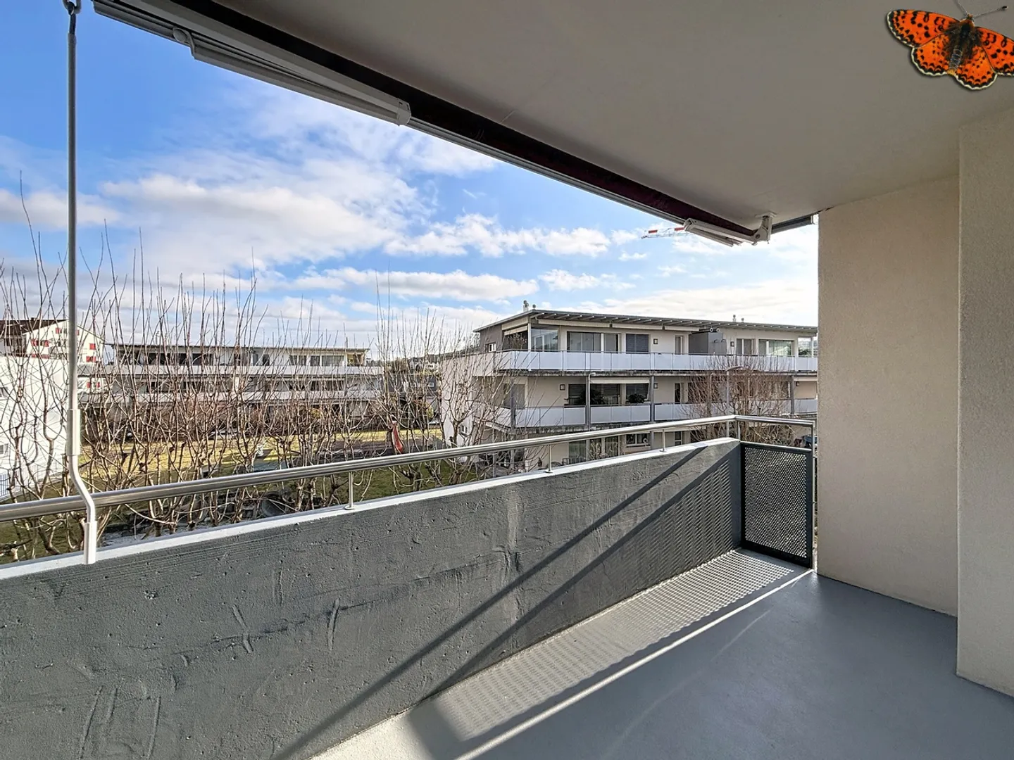 3 ½ ROOMS - With a balcony! - Photo 1 of 8