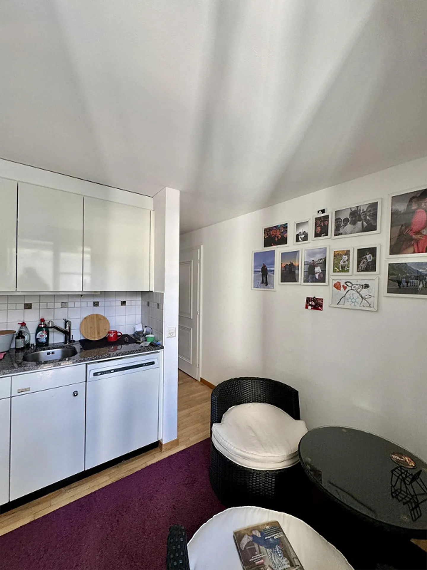 Charmante appartement 1.5 pièces avec balcon dans la vieille ville de Saint-Gall - Photo 16 sur 18