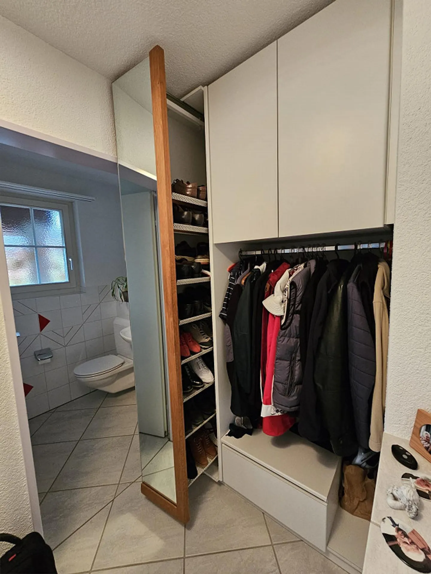 Maison jumelée spacieuse de 6,5 pièces dans un emplacement calme et privilégié - Photo 11 sur 14