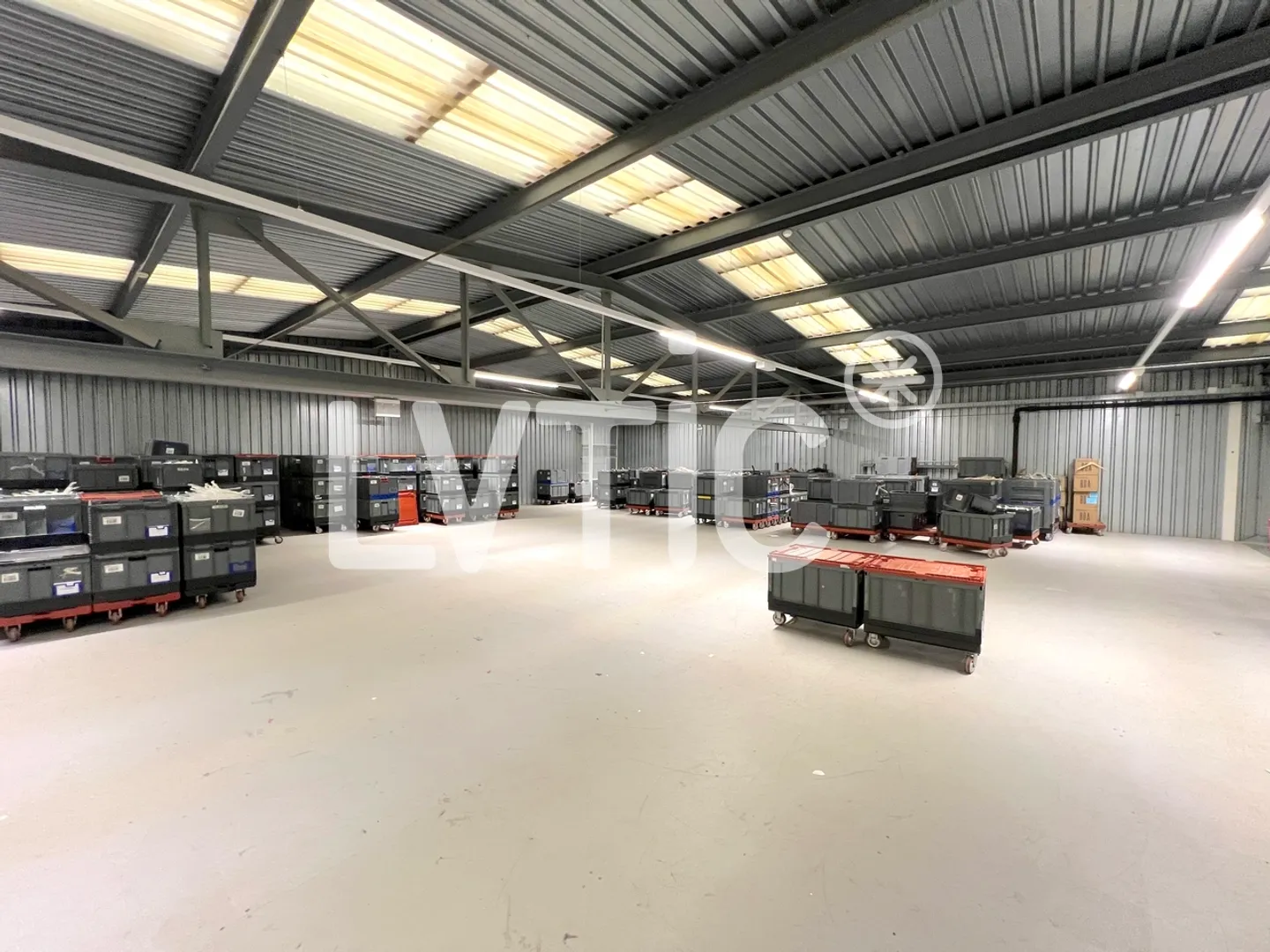 4000 m2 teilbare Lagerfläche zur Miete in Meyrin - Satigny - Foto 4 von 9