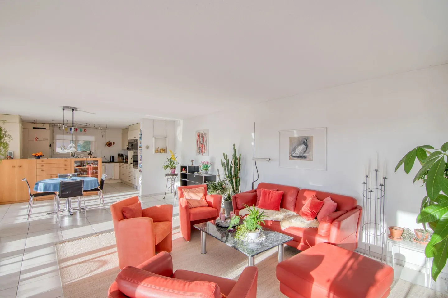 Bathed in Light and Alpine Panorama: Spacious, Barrier-Free 5.5-Room Garden Apartment - Photo 4 of 33