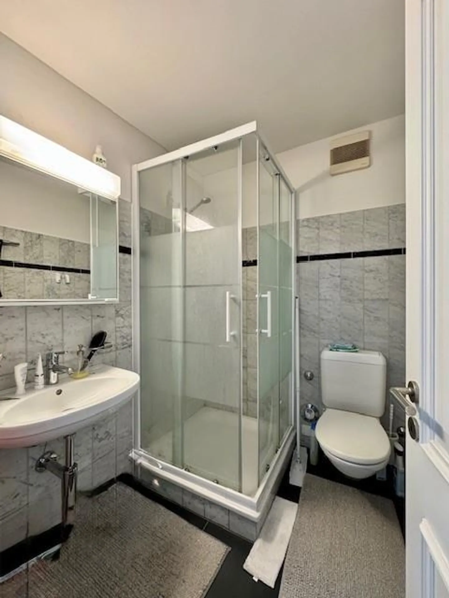 Charmante appartement 1.5 pièces avec balcon dans la vieille ville de Saint-Gall - Photo 18 sur 18