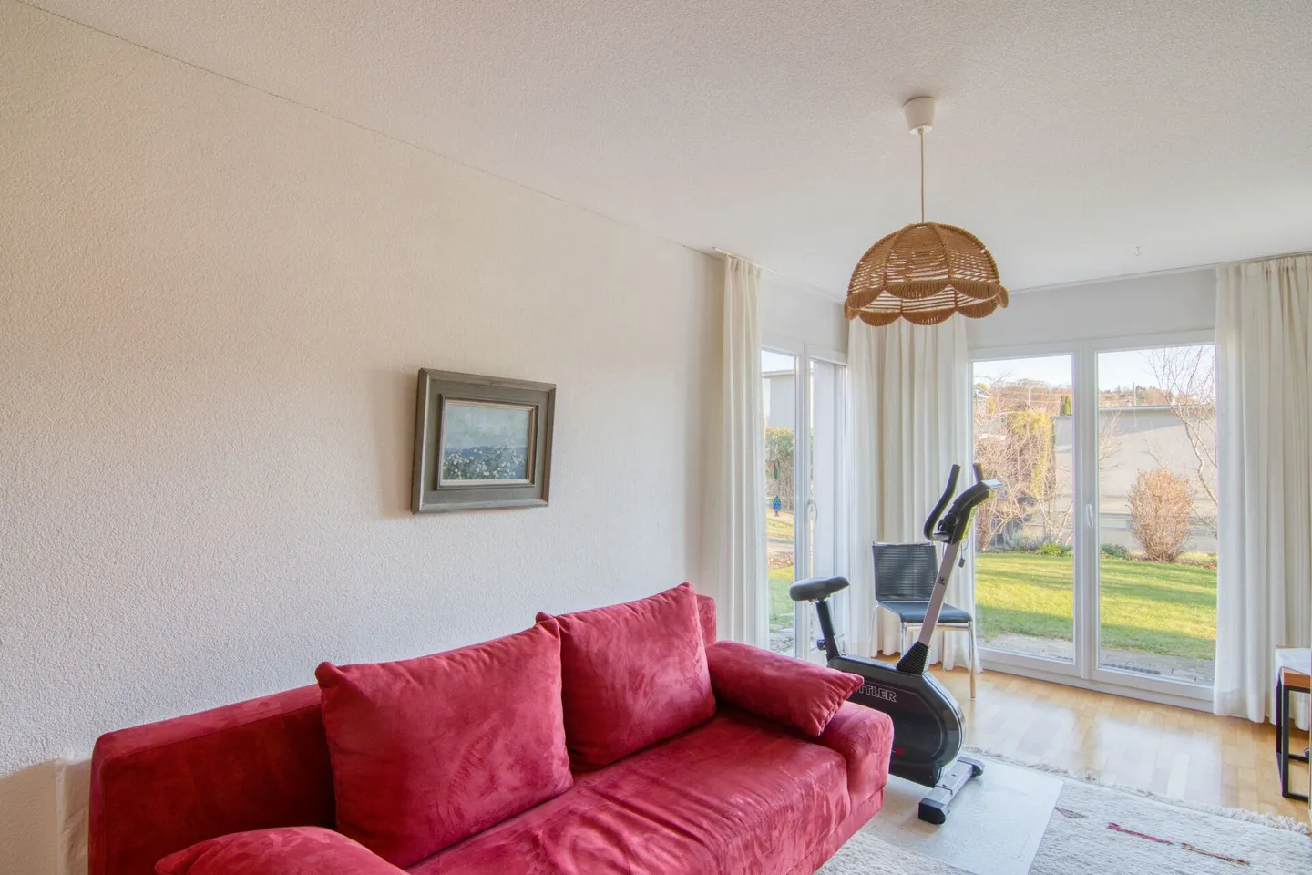 Bathed in Light and Alpine Panorama: Spacious, Barrier-Free 5.5-Room Garden Apartment - Photo 14 of 33