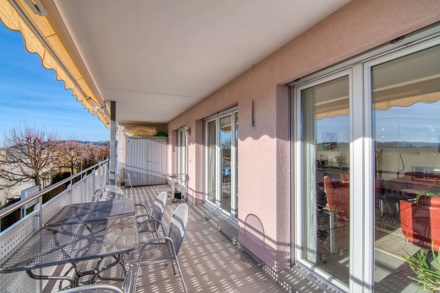 Bathed in Light and Alpine Panorama: Spacious, Barrier-Free 5.5-Room Garden Apartment - Photo 22 of 33
