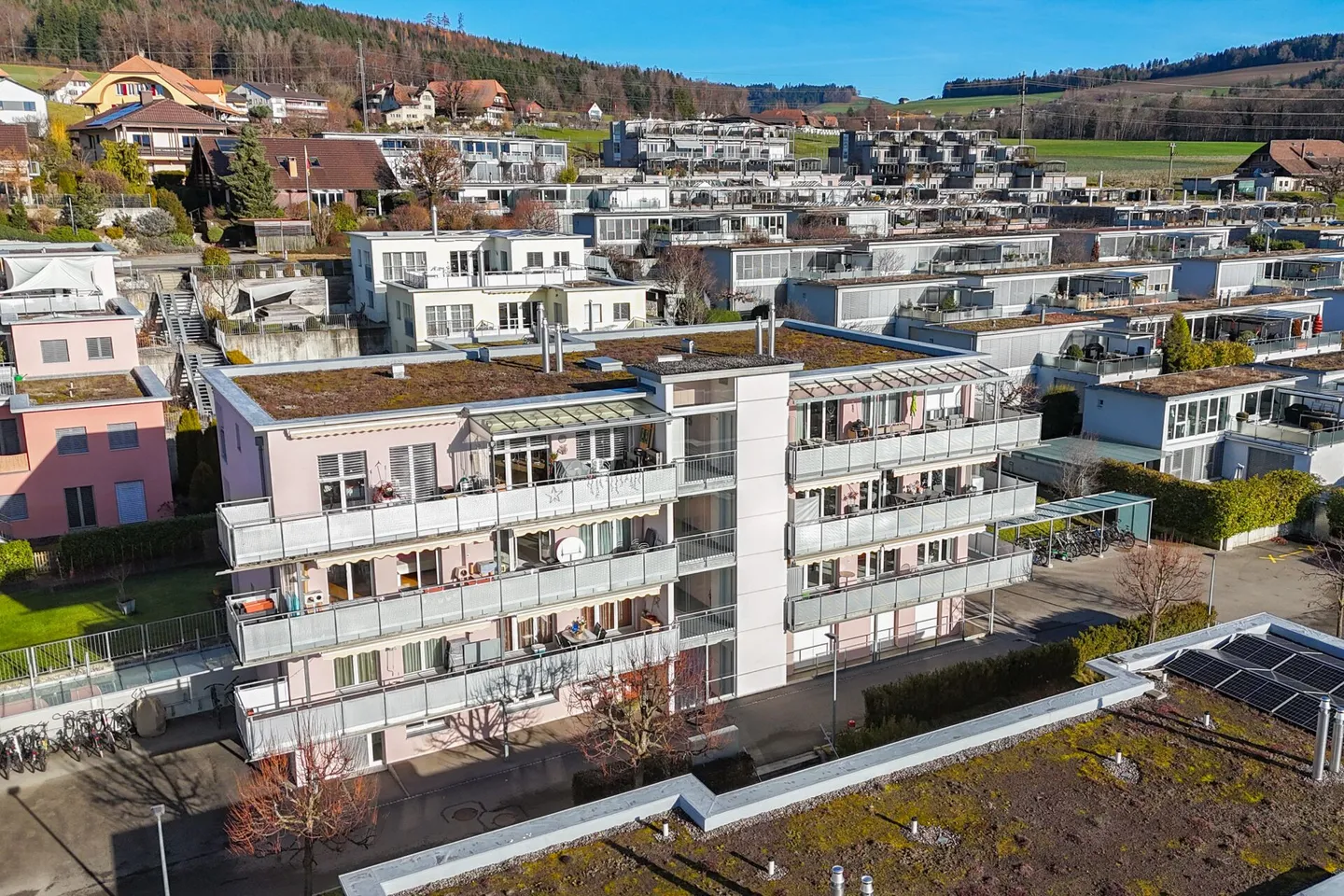 Bathed in Light and Alpine Panorama: Spacious, Barrier-Free 5.5-Room Garden Apartment - Photo 33 of 33