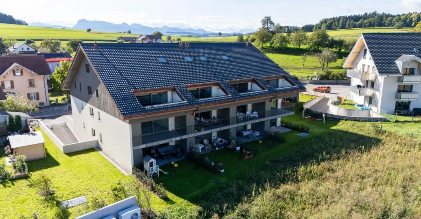 Moderner Duplex in der Natur - Foto 7 von 8