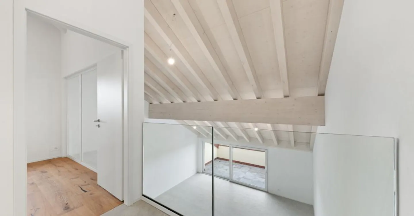 Moderner Duplex in der Natur - Foto 4 von 8