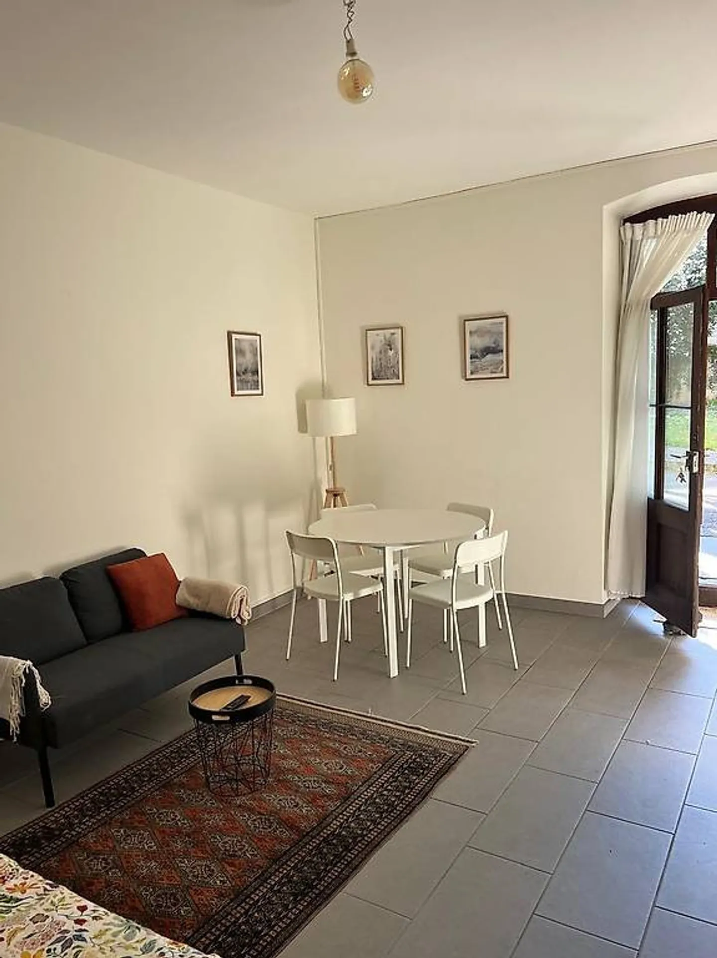 STUDIO located in Carouge - Photo 1 of 5