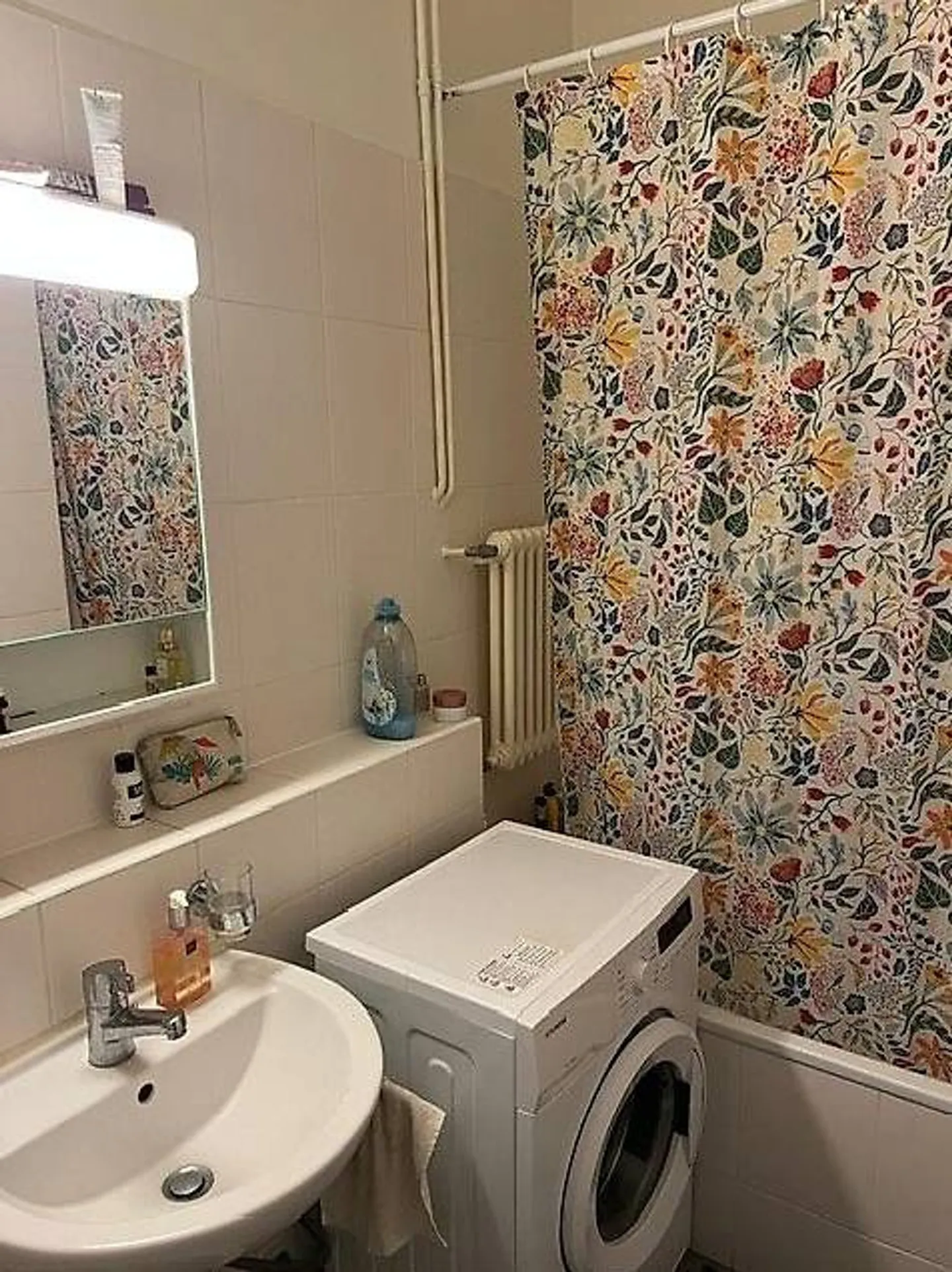 STUDIO located in Carouge - Photo 4 of 5