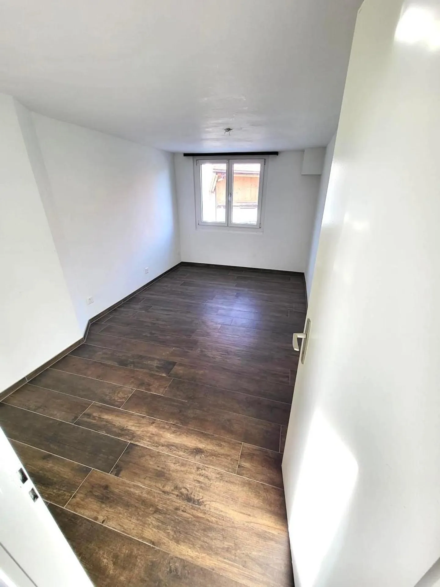 Charming 2.5 room renovated apartment with terrace in Granges-Paccot - Photo 4 of 6