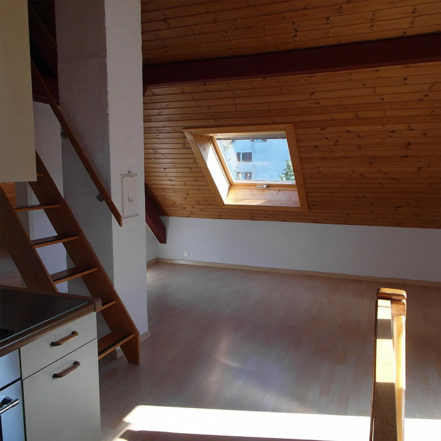 Appartamento attraente con 3 stanze in mansarda con terrazza di 12m2 - Foto 6 di 27