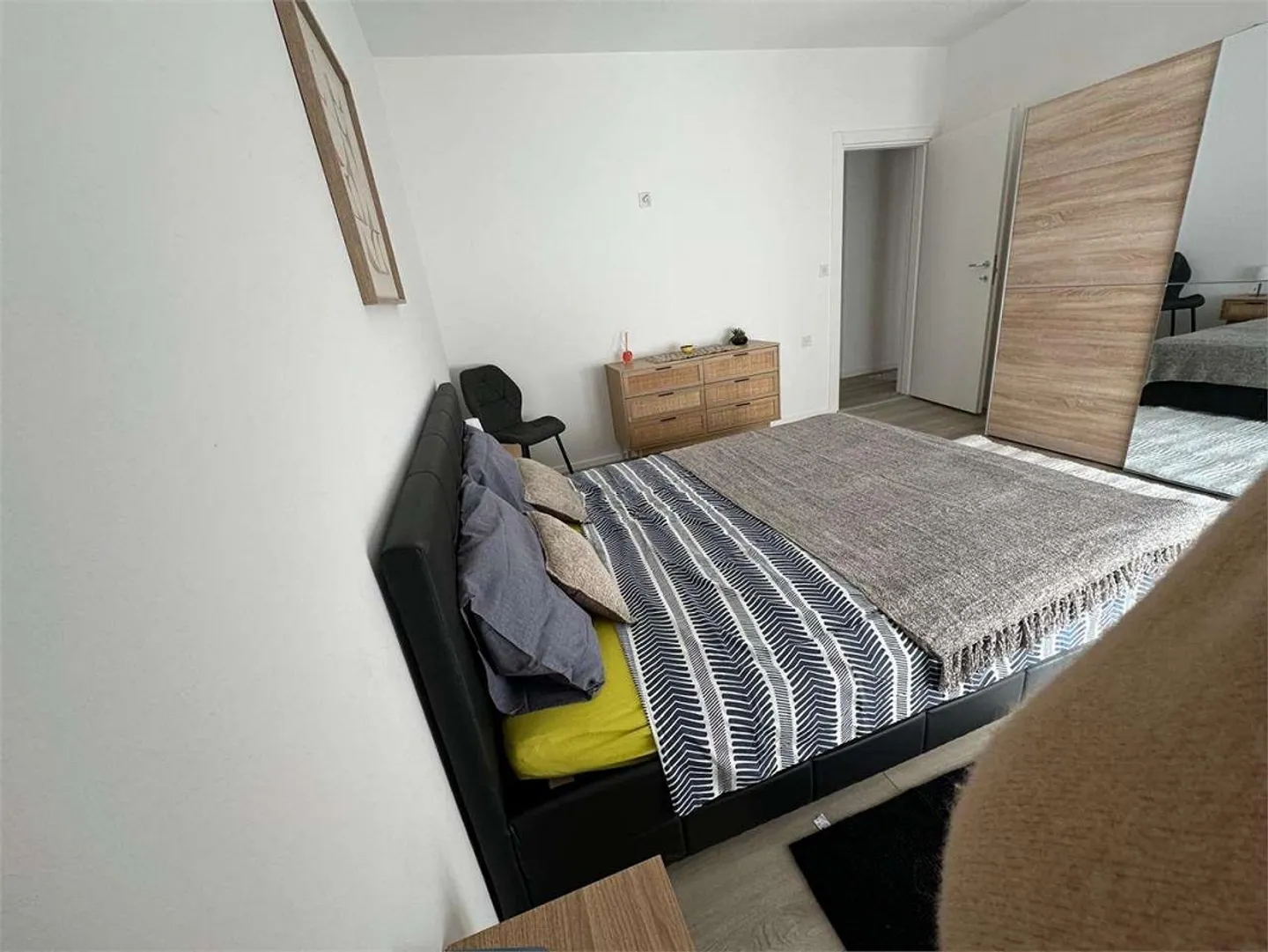 Bodio, excellent 3.5 with balcony and open view - Photo 5 of 13