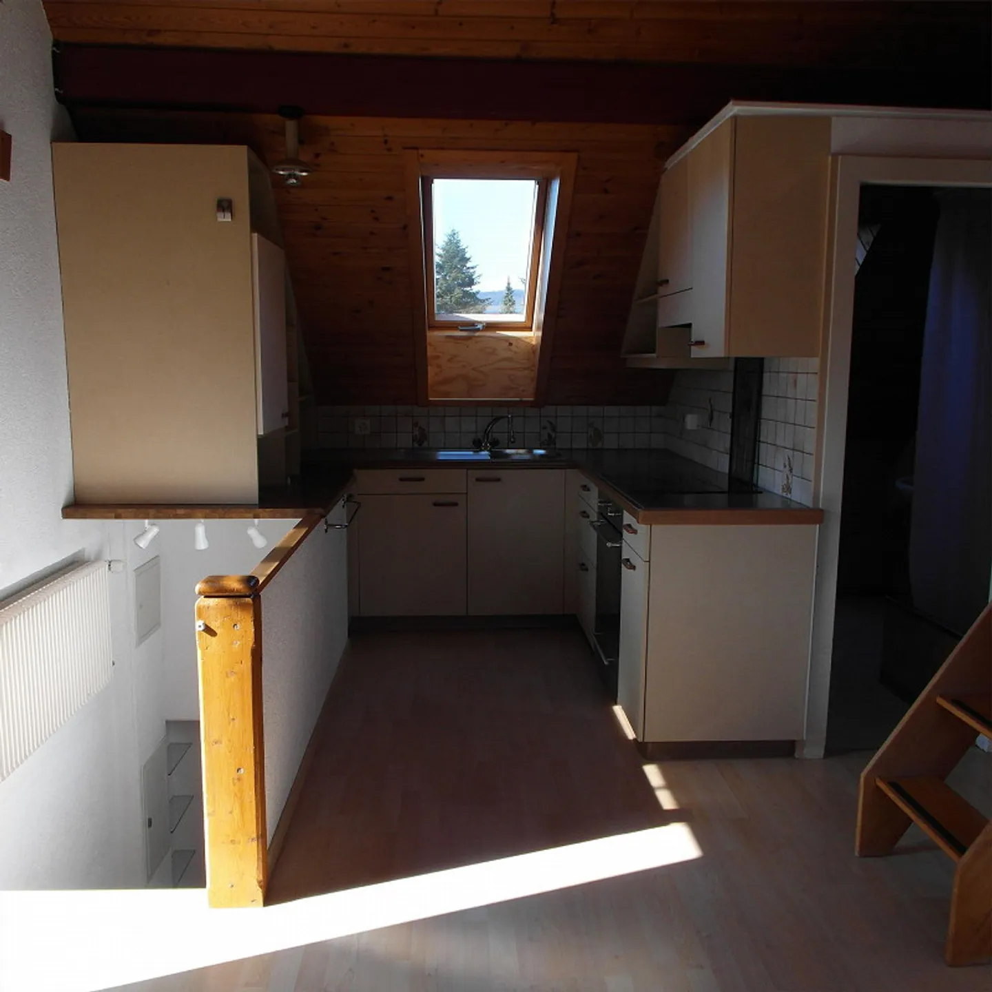 Appartamento attraente con 3 stanze in mansarda con terrazza di 12m2 - Foto 10 di 27