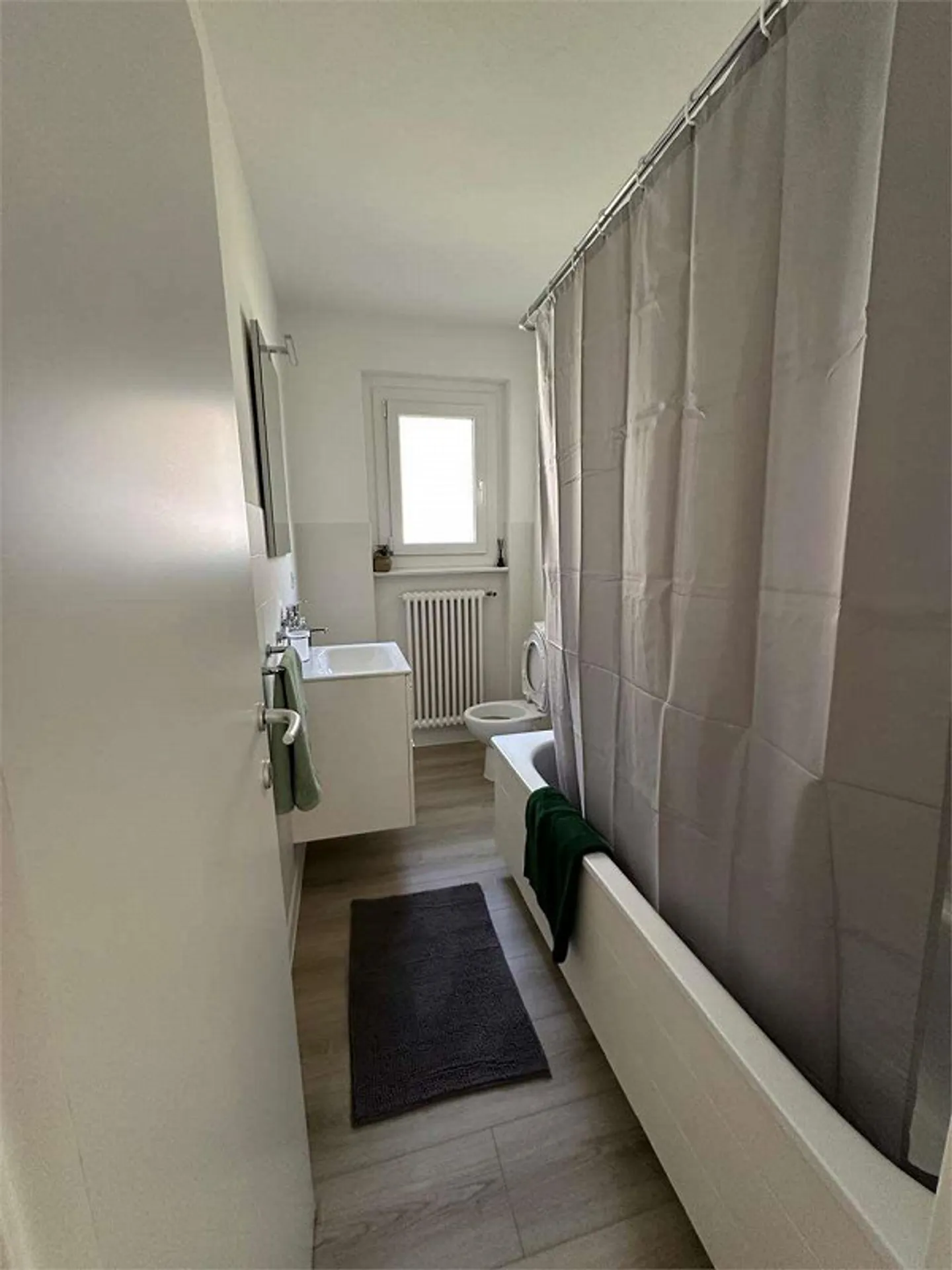Bodio, excellent 3.5 with balcony and open view - Photo 13 of 13