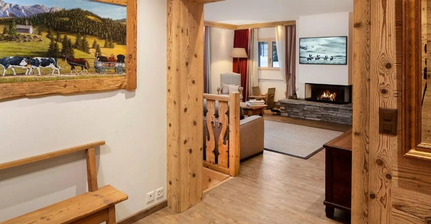 Elegant Duplex Apartment in Crans - Photo 2 of 11