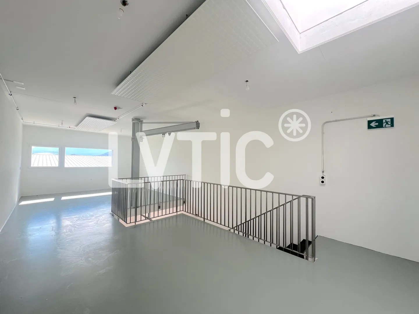 Industrial building, workshops, offices of 2113 m2 for sale in Collombey - Photo 15 of 18