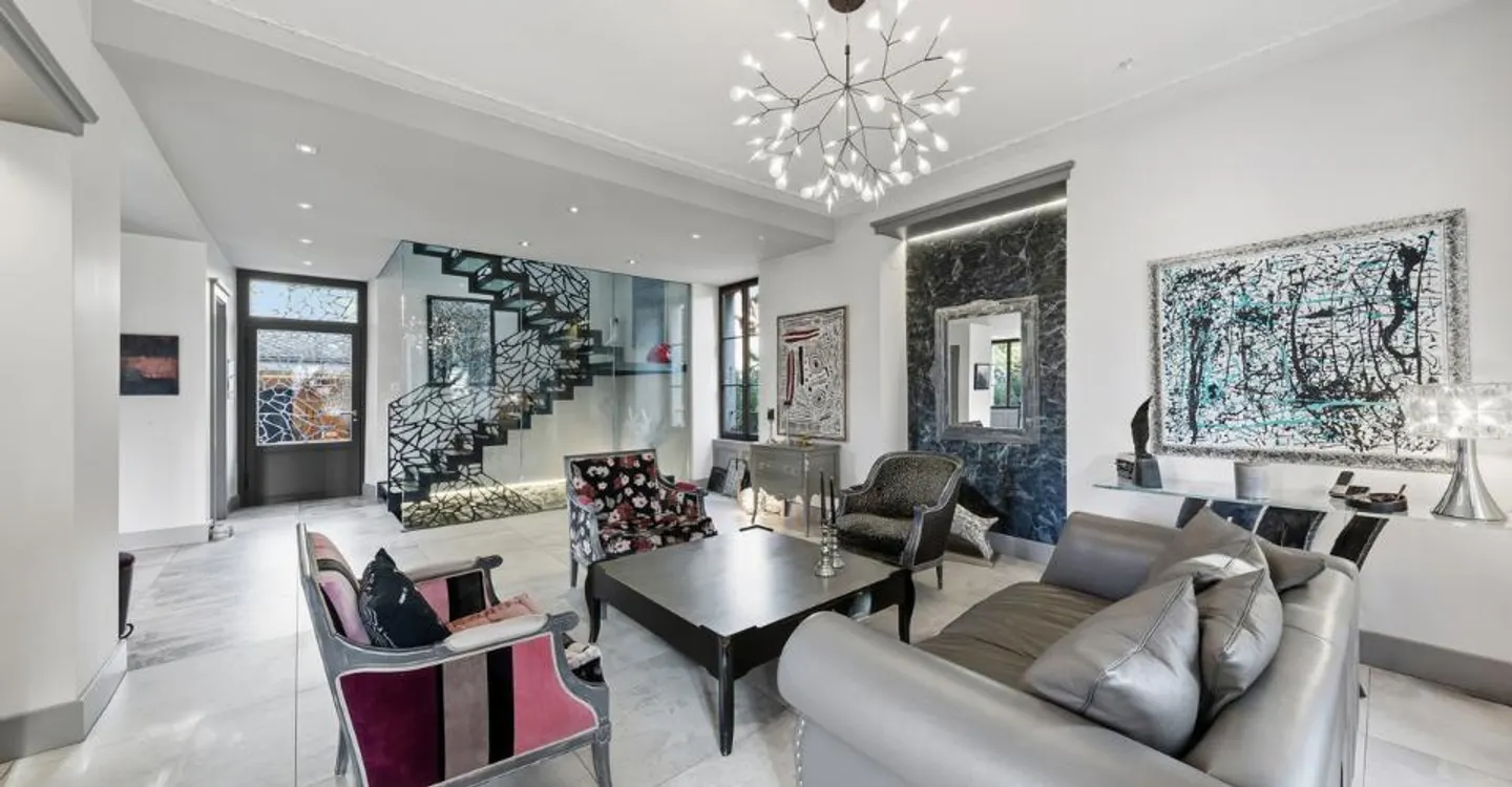 MANSION - WORKSHOP AND PARK - PANORAMIC VIEW - Photo 4 of 12