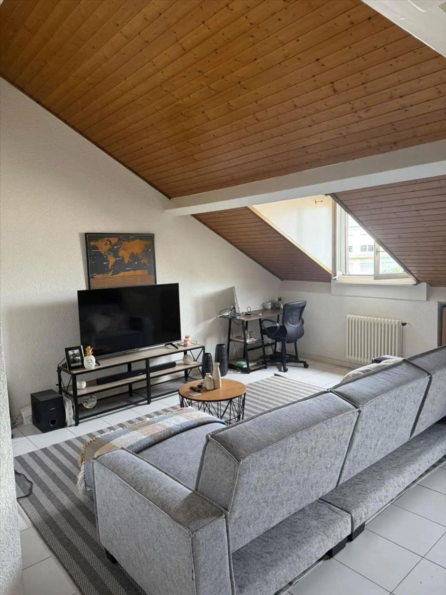 charmant 3 pièces dans les combles - Photo 1 sur 4