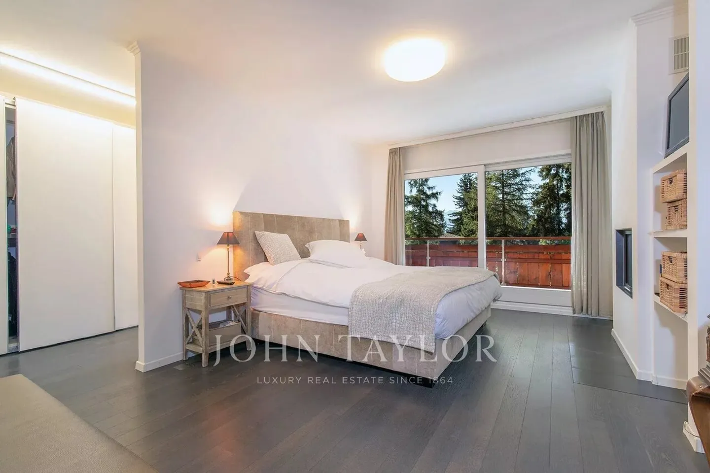 Seltene und prächtige Penthouse-Duplex im Zentrum von Crans-Montana - Foto 4 von 11