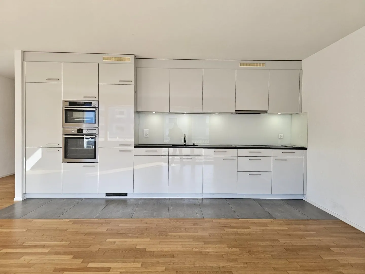 Luxuriöse 4,5-Zimmer-Wohnung - Foto 2 von 12