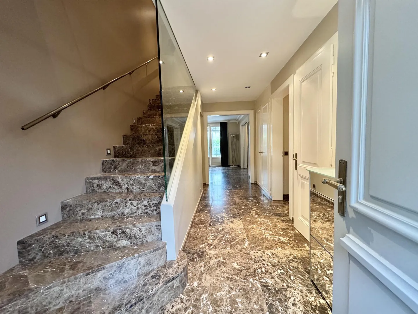 Casa singola in affitto - Foto 3 di 10