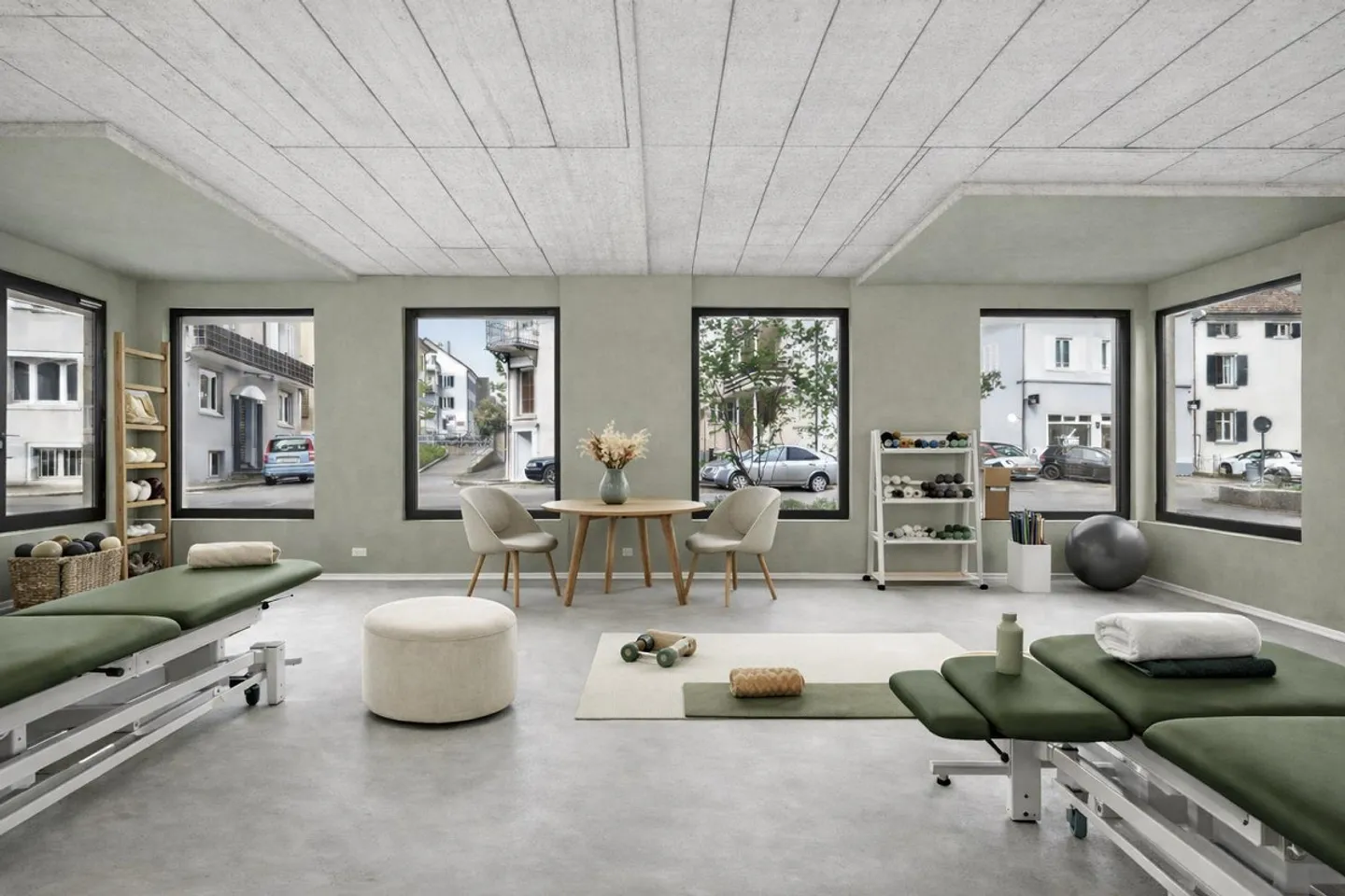 Spazio commerciale con opzioni di utilizzo versatili - Foto 4 di 12