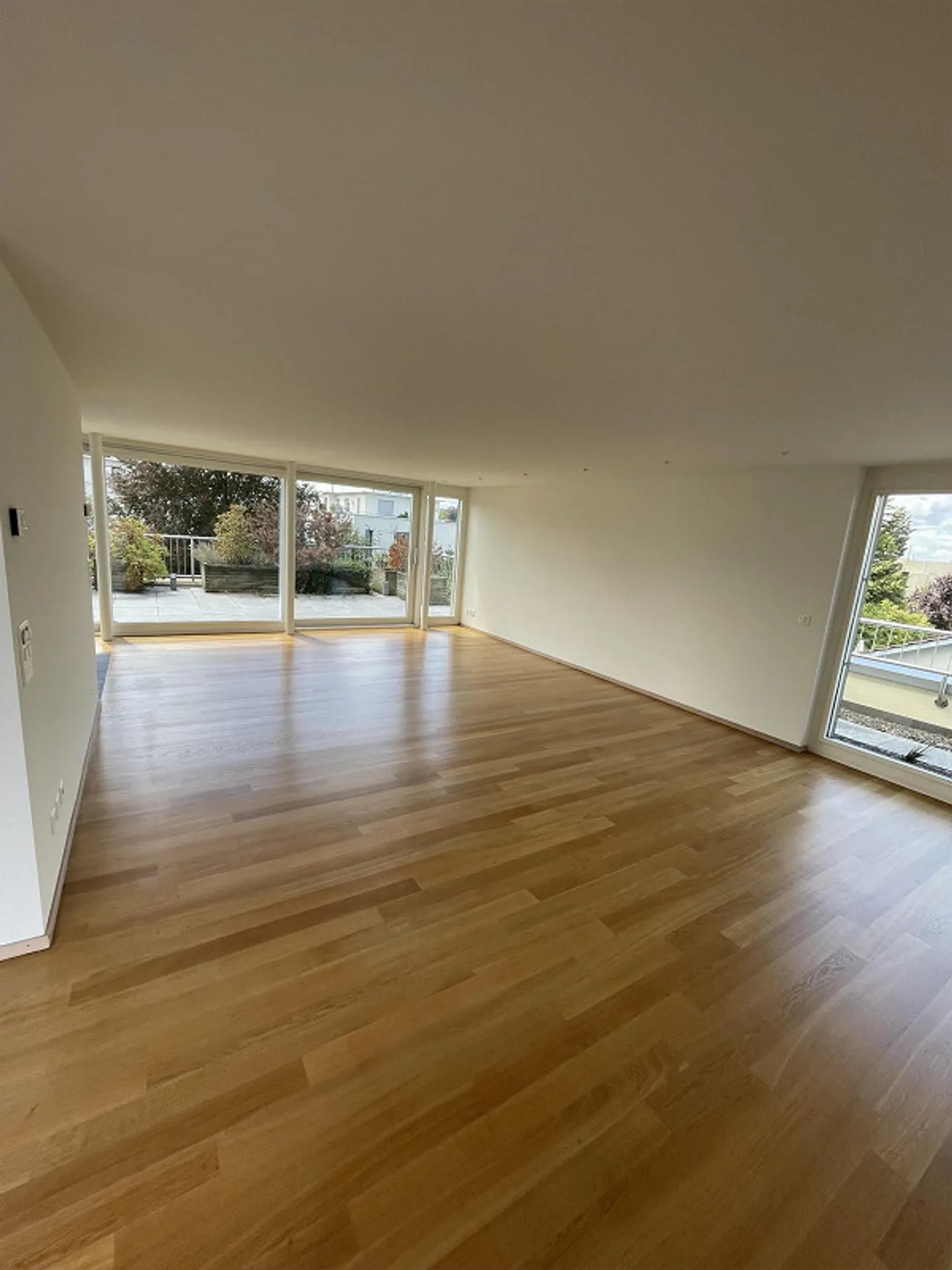 Luxurious 4.5 Maisonette Apartment in Binningen for Rent - Photo 9 of 27