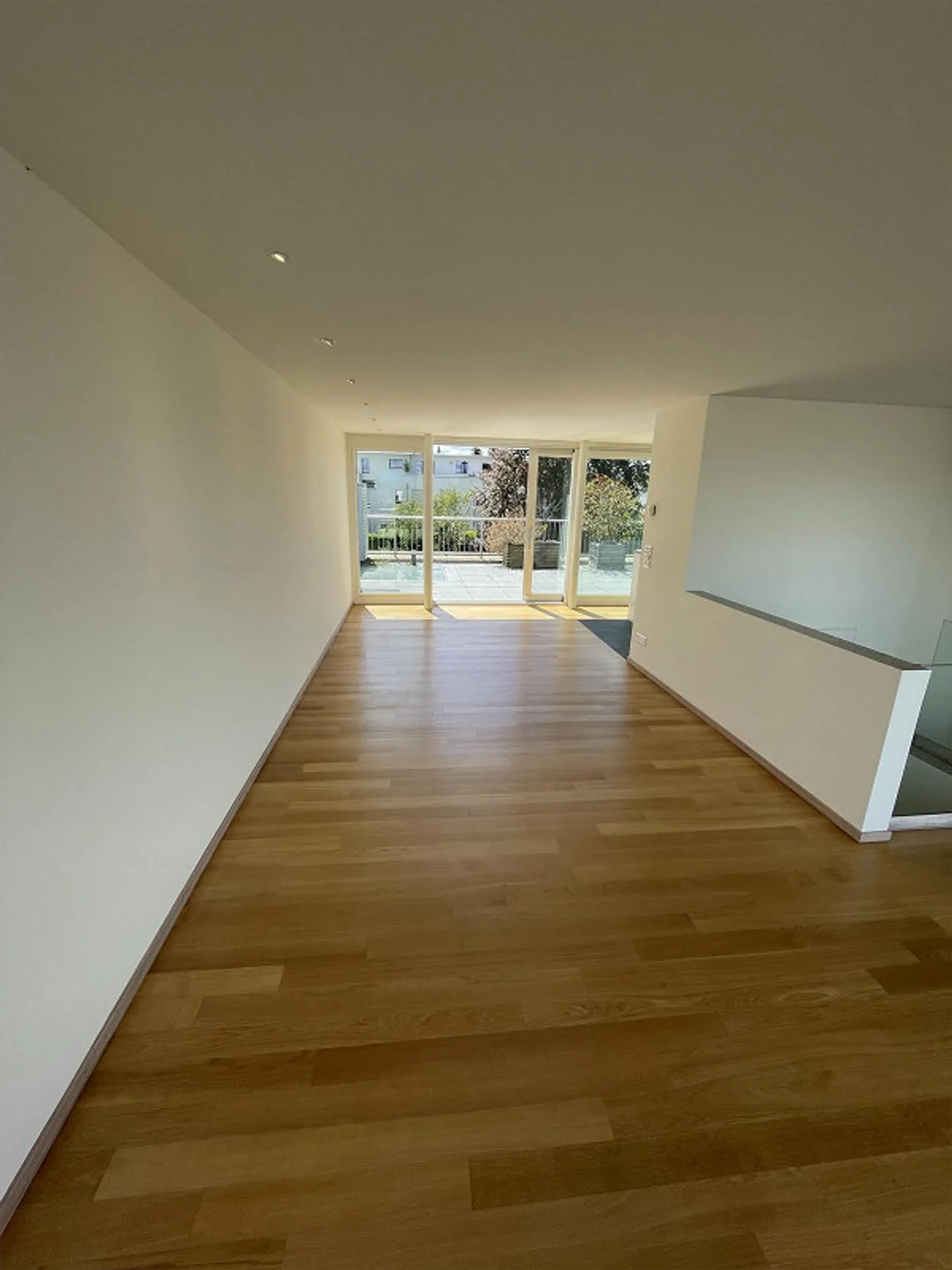 Luxurious 4.5 Maisonette Apartment in Binningen for Rent - Photo 6 of 27