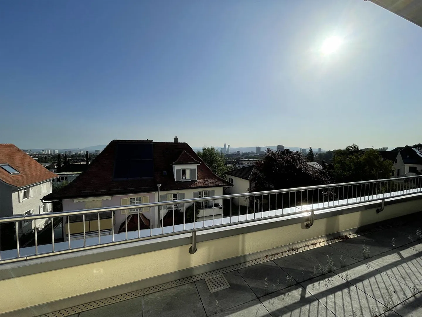 Luxurious 4.5 Maisonette Apartment in Binningen for Rent - Photo 12 of 27