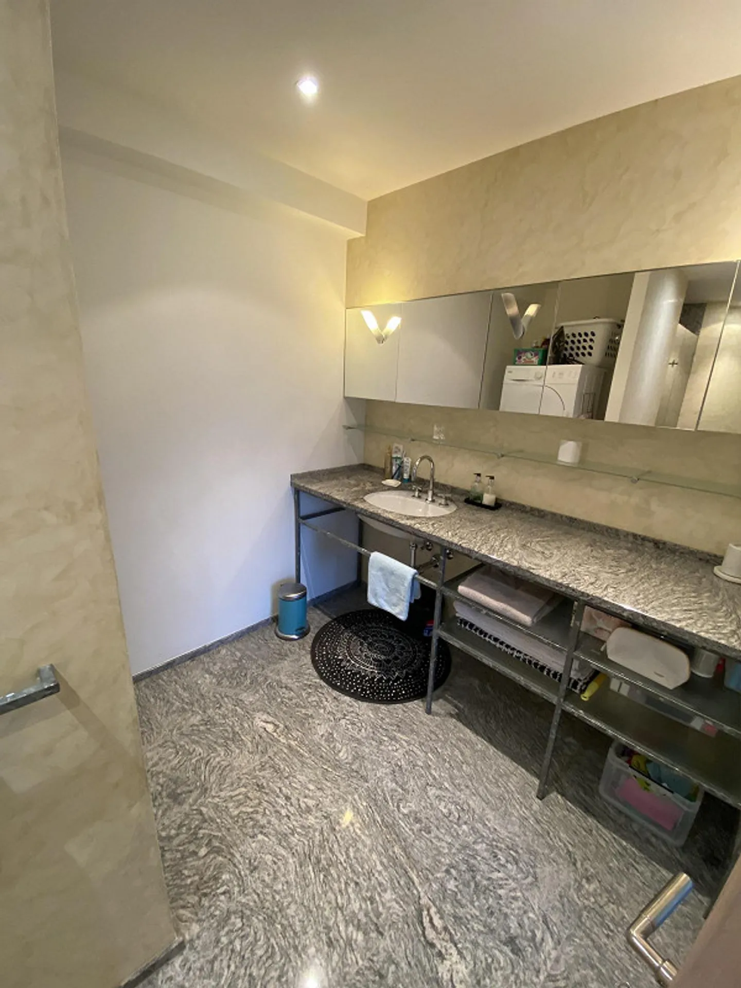 Luxurious 4.5 Maisonette Apartment in Binningen for Rent - Photo 26 of 27