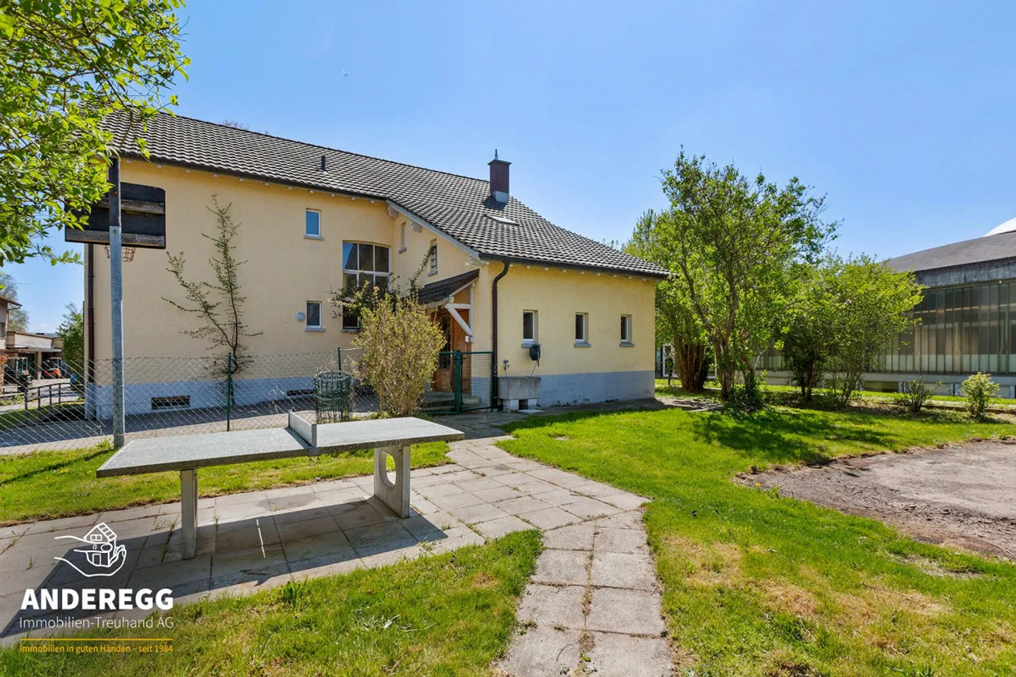 Geräumiges Einfamilienhaus in Eschlikon - Foto 2 von 24