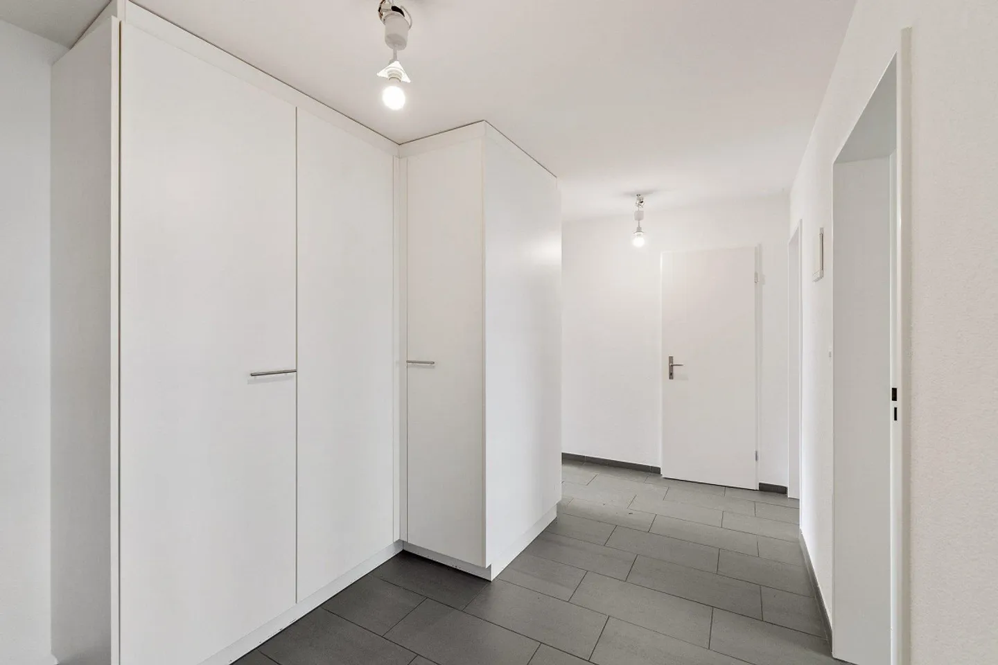 Wohnung mieten - Foto 2 von 9