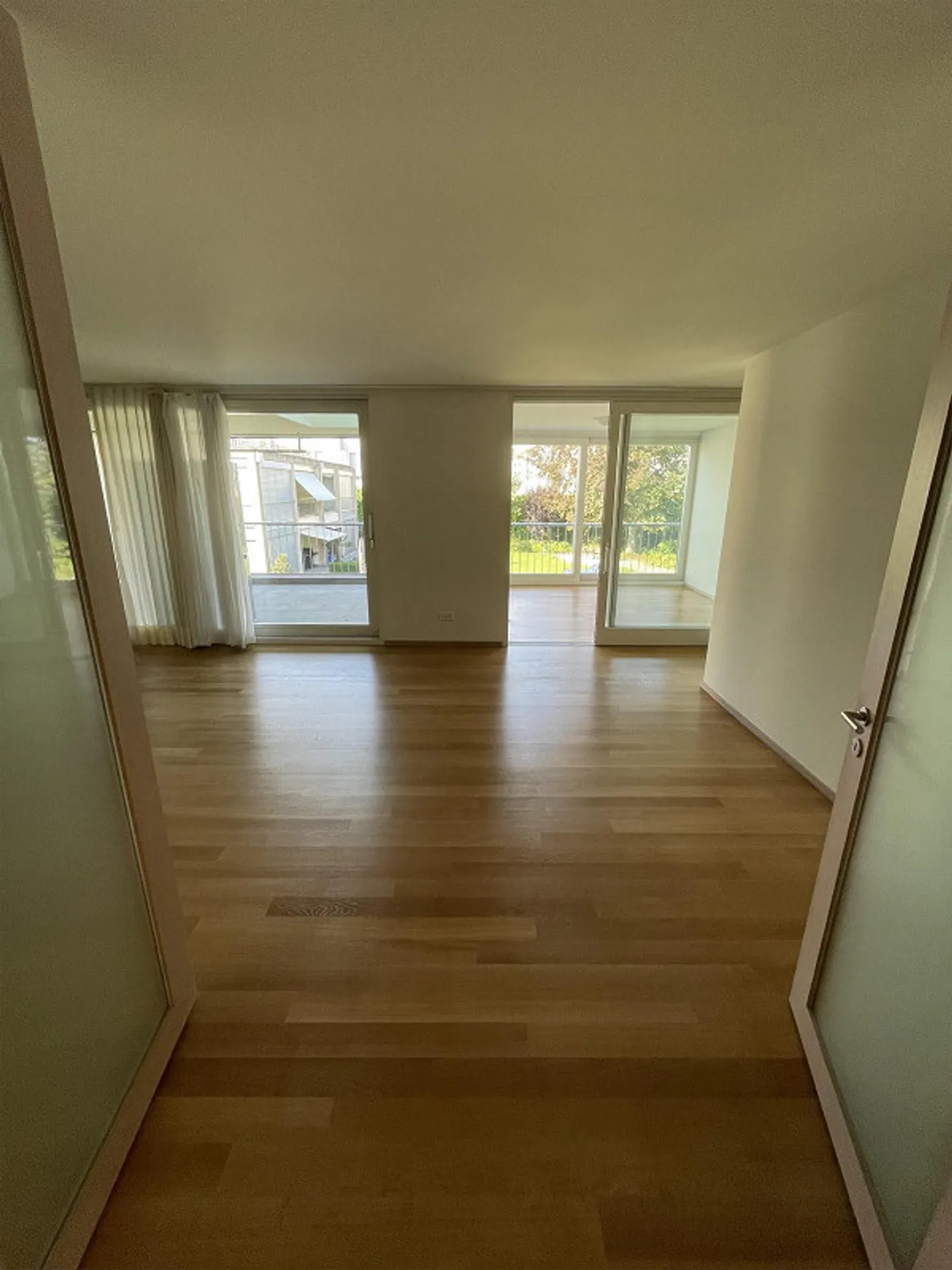 Luxurious 4.5 Maisonette Apartment in Binningen for Rent - Photo 15 of 27