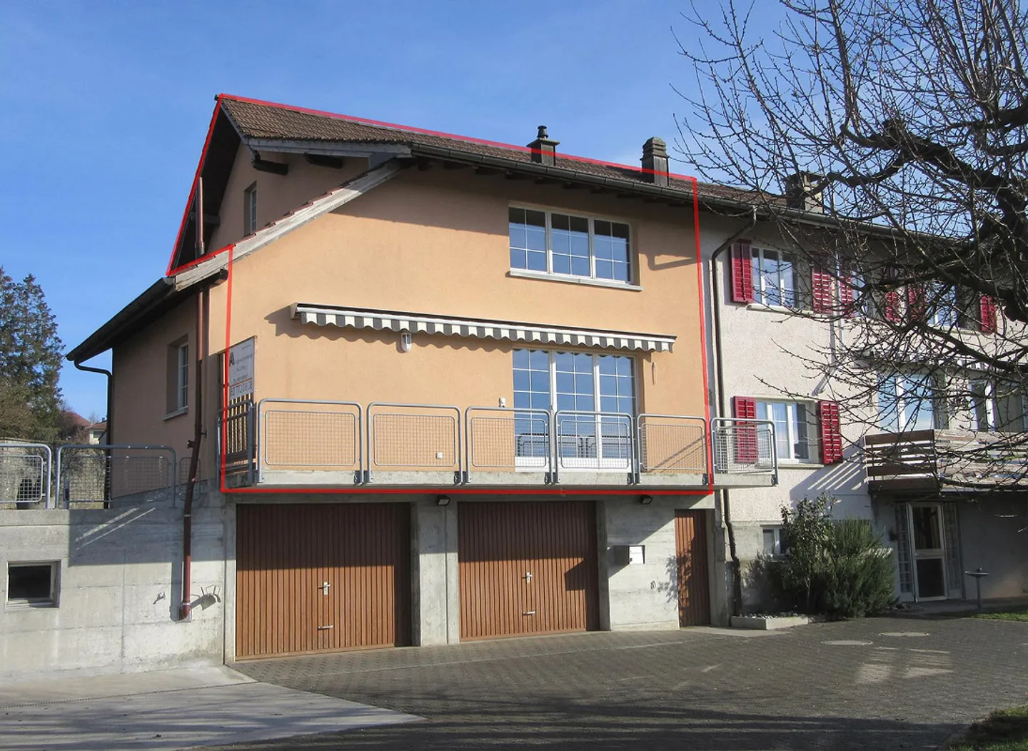 Vivere su due piani con grande balcone - Foto 1 di 10