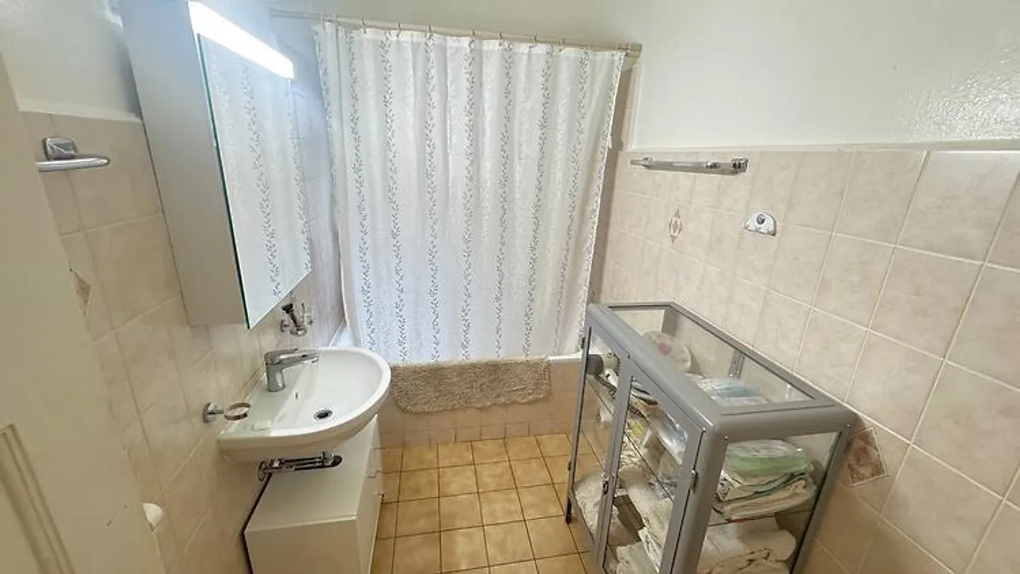 2-ZIMMER-WOHNUNG IN PULLY (VD), MÖBLIERT - Foto 8 von 8