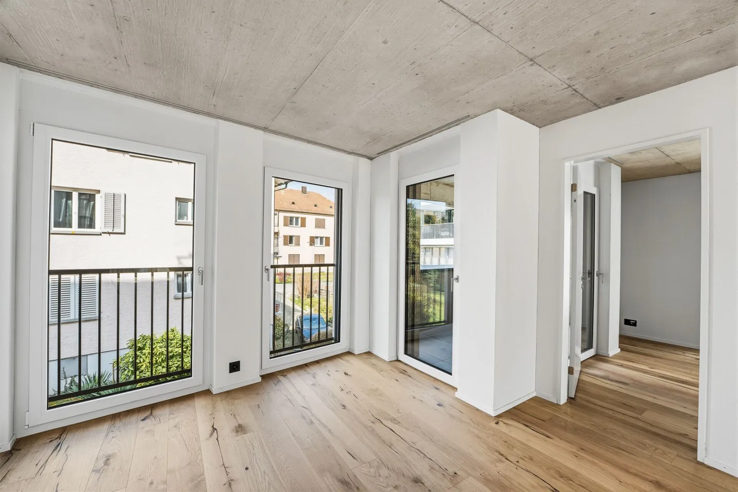 Stylish 4.5-Room Apartment - Photo 5 of 12