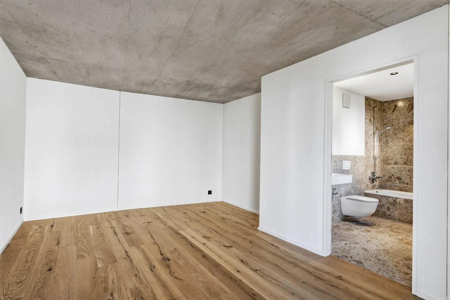 Stylish 4.5-Room Apartment - Photo 8 of 12