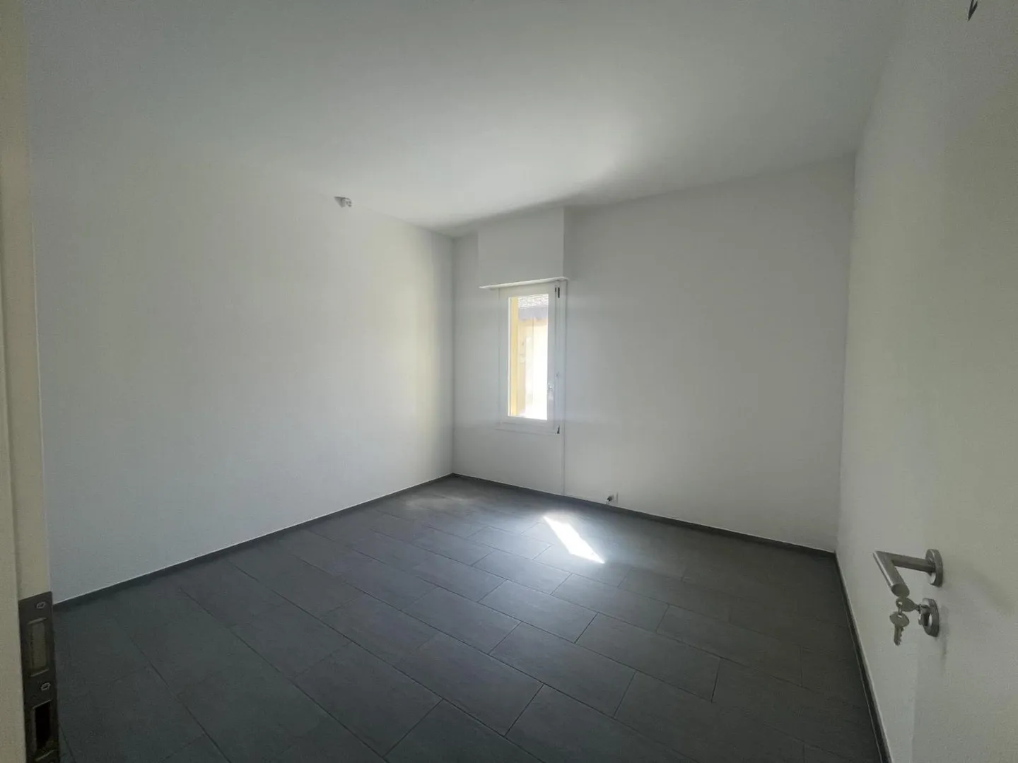 FOR RENT? OFFICE / PROFESSIONAL SPACE IN BOGIS-BOSSEY - Photo 1 of 5