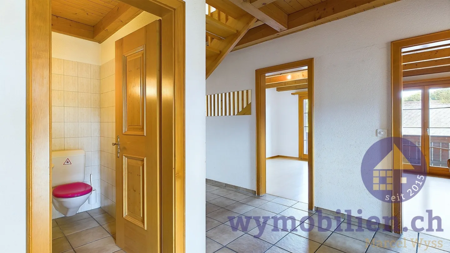 Appartement en penthouse spacieux de 4½ pièces avec galerie + deux balcons - Photo 9 sur 11