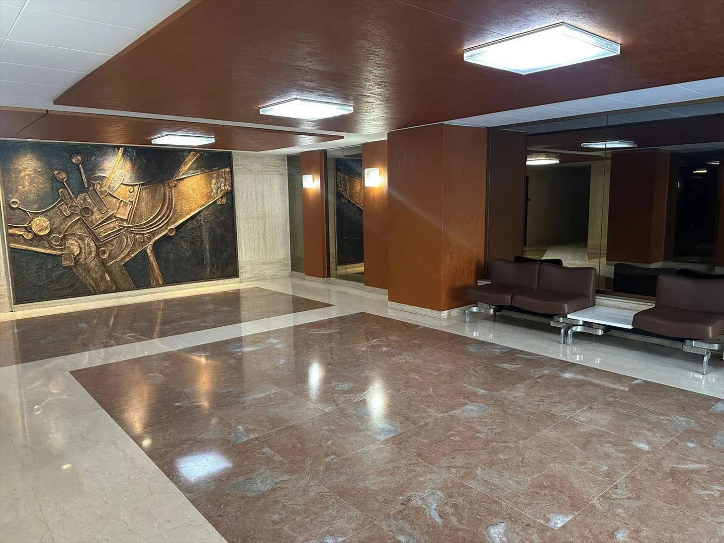 Exklusiv - 5 Zimmer im Herzen von Florissant - Foto 2 von 2