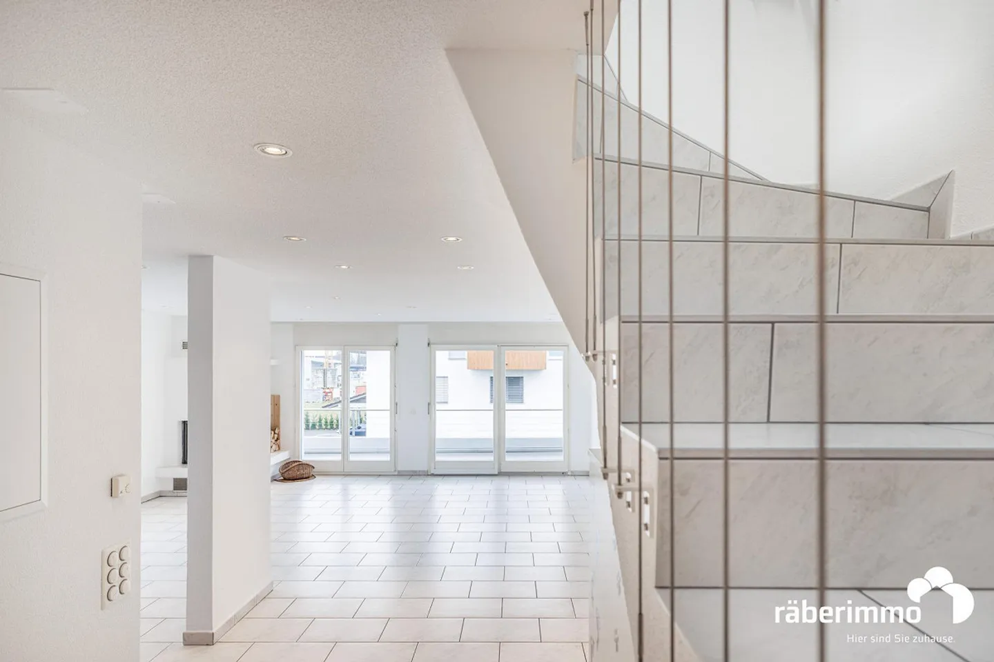 APPARTAMENTO MAISONETTE CON VISTA LONTANA - Foto 2 di 14