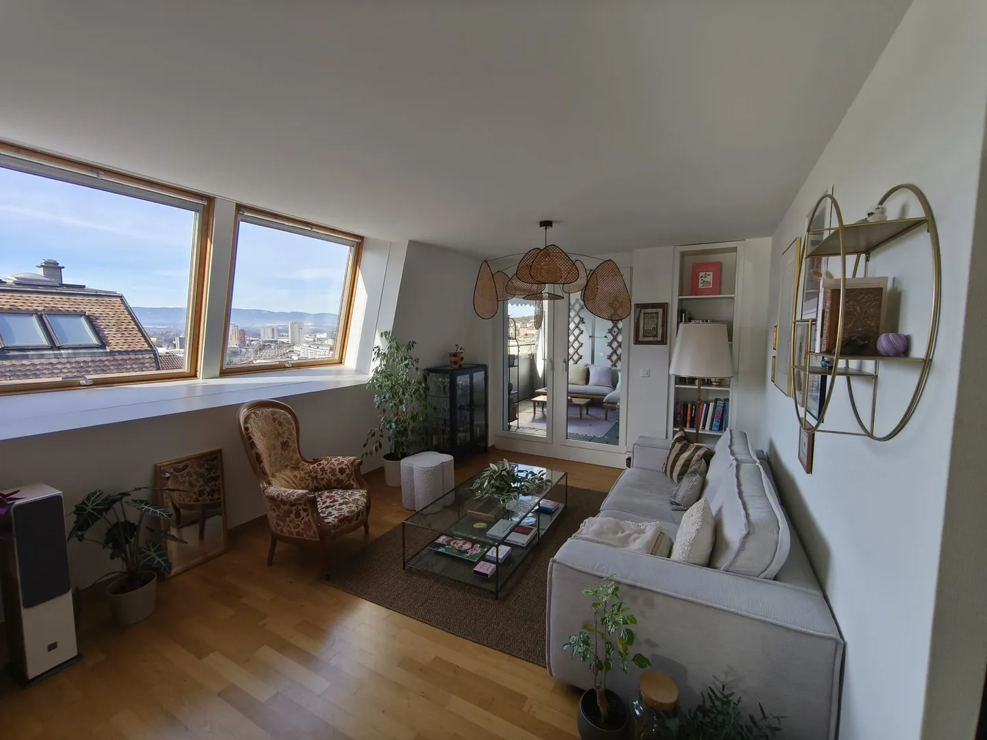 Appartamento moderno vicino alla metro - Foto 1 di 8